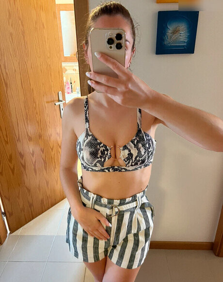 arab twink onlyfans sexy nudes picture