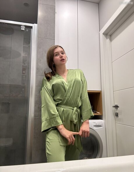 skinny model onlyfans naked pictures