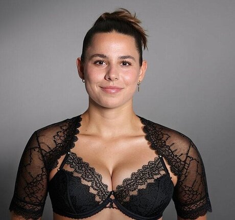 curvy solo onlyfans sexy nudes picture