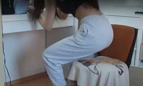 blonde trans onlyfans pretty pic