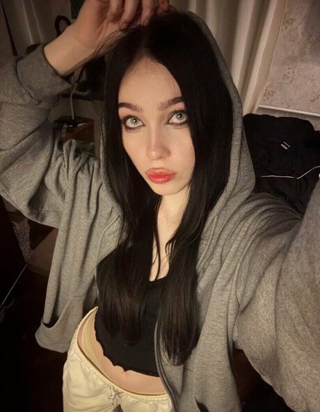 aswrinna star pretty image