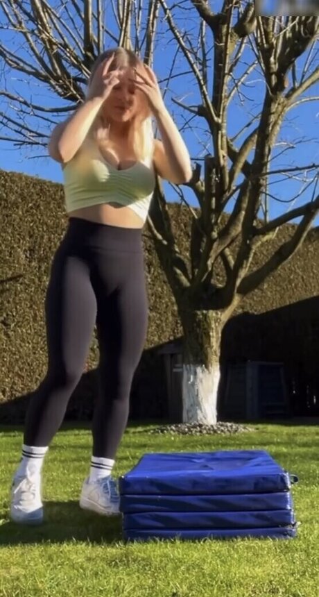 Itsmisabell model high quality gallery