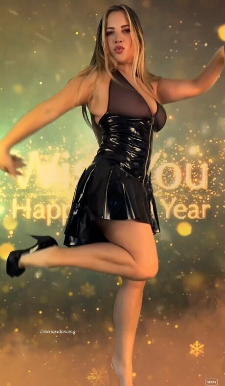 Lorena Is Dancing nude star galleries