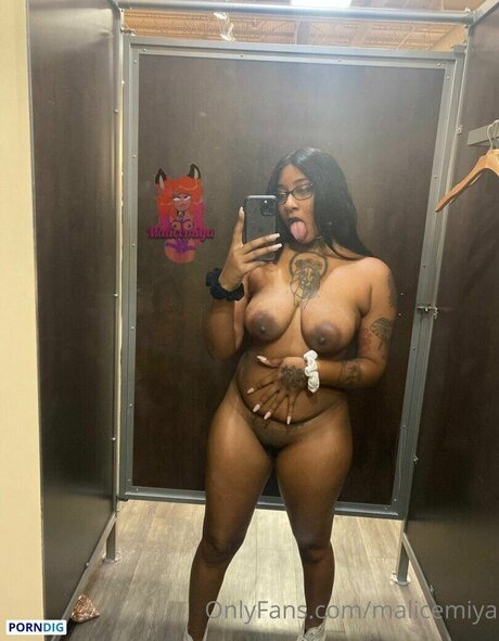 Malice Miya pornstar beautiful archive