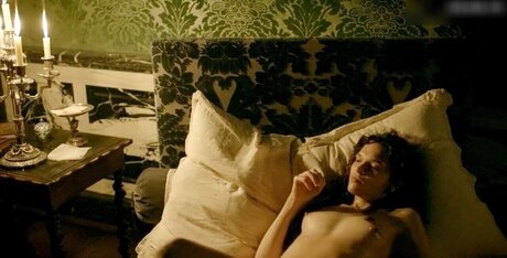 Versailles Fernsehserie_ pornstar nudes image