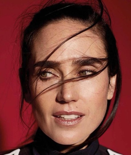 Jennifer Connelly Profile Pic