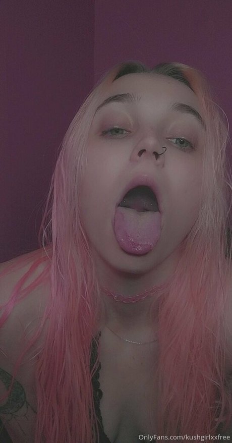 kushgirlxxfree nude star image