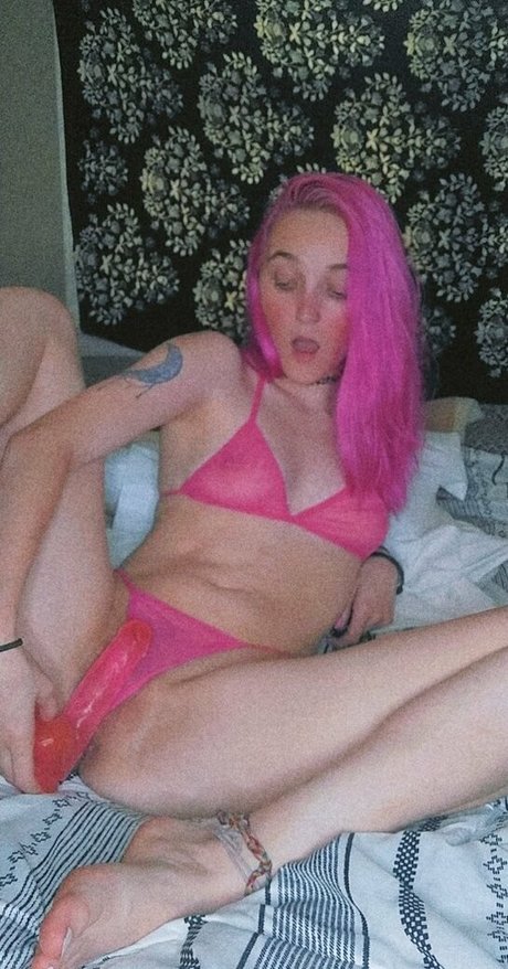 kushgirlxxfree model sexy picture