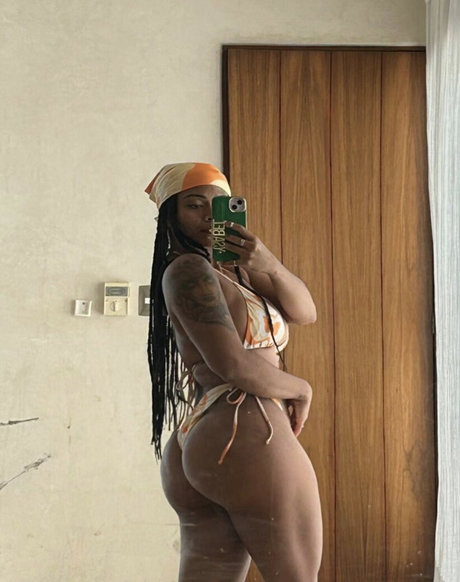 shemale outdoor onlyfans sex picture