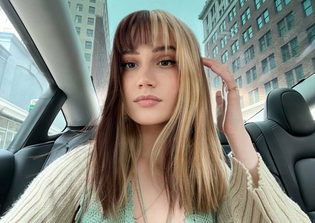 Allycxt pornstar hot pic