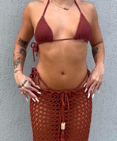 Amy Reis naked pornstar image