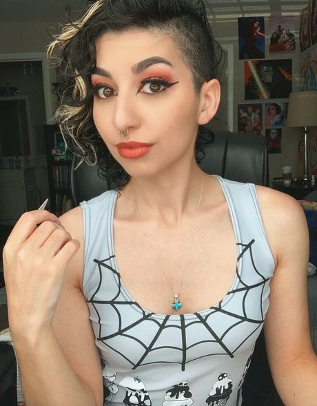 nerdy teen onlyfans top galleries