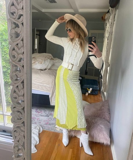 cute asian onlyfans beautiful nude image