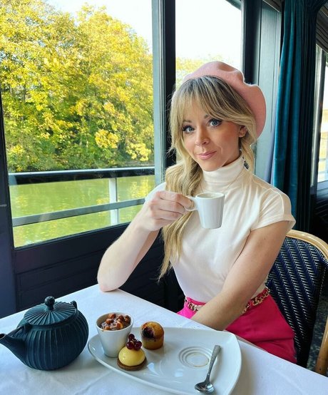 big tits young onlyfans erotic picture