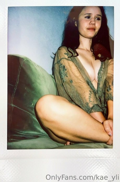 kae yli beautiful actress image