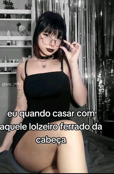 busty solo onlyfans nude galleries