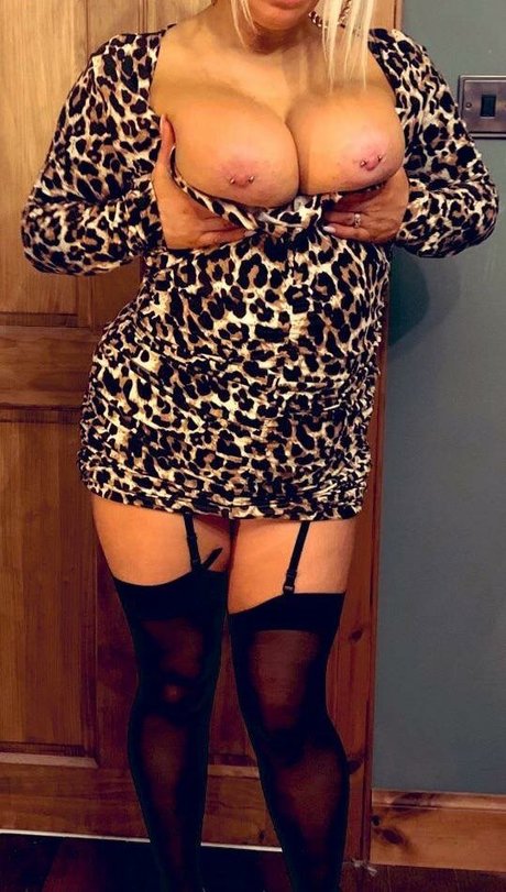 Holytits pornstar adult picture