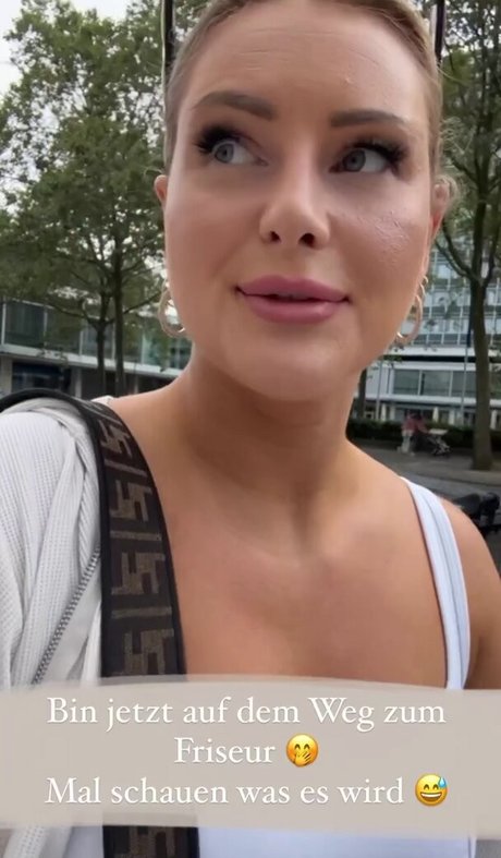 lesbian orgy onlyfans nudes pics