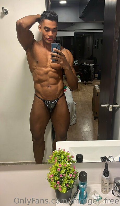 ebony midget onlyfans beautiful naked pictures