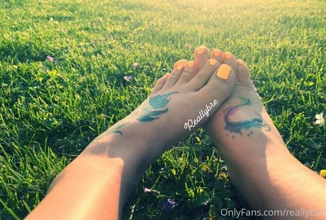 reallybre art actress picture