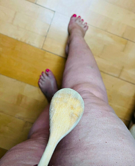 dollfeetbabe7 pretty pornstar images