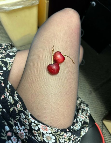 flexible onlyfans porn image