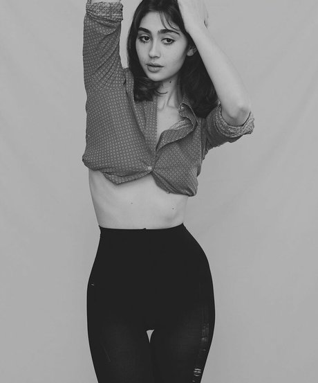 caterpillareyebrow high quality actress img