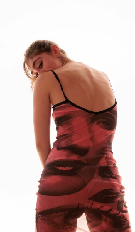 caterpillareyebrow erotic pornstar images