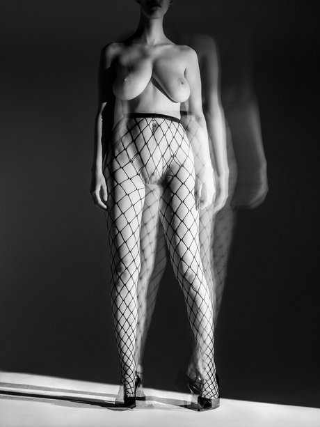 Eliza Goldsmith nice pornstar galleries