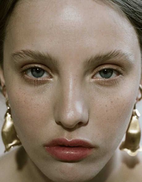 Eliza Goldsmith pretty pornstar archive