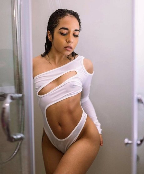 perky tits onlyfans exclusive image