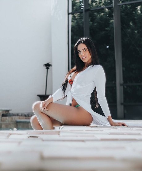 young onlyfans sexy images