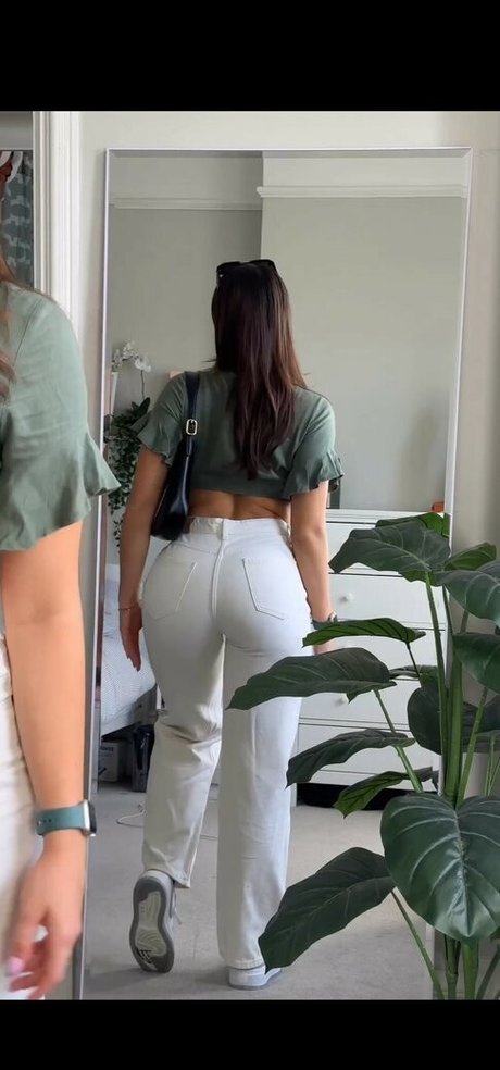 livefitelle pornstar hd pic