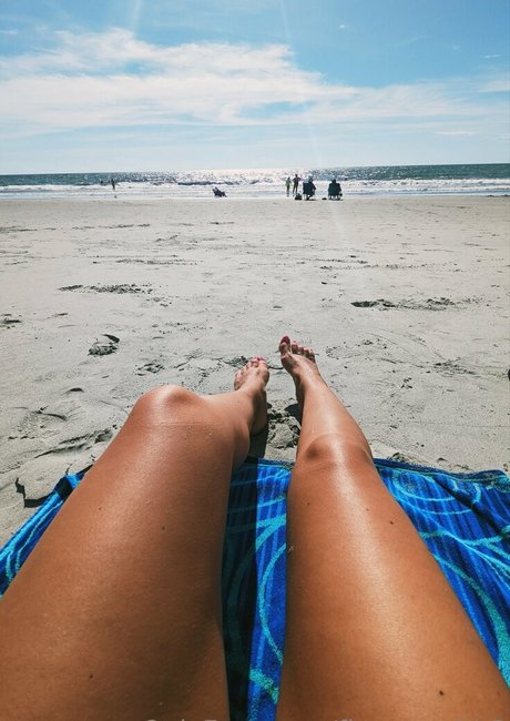 fitmomwith3 nude actress photo