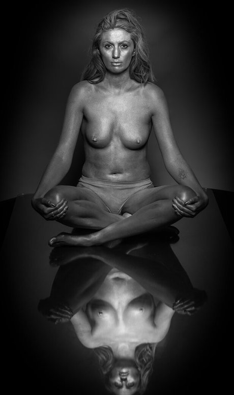 Jodie Carnall sexy model image