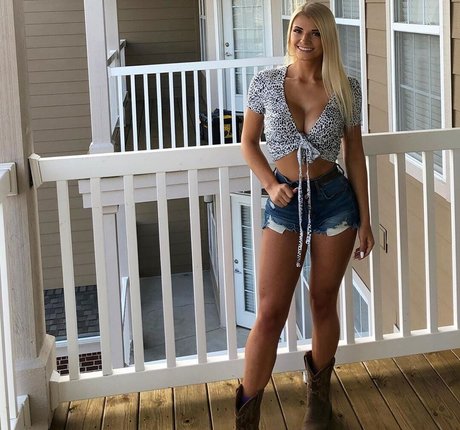 Grace Witham nude pornstar picture