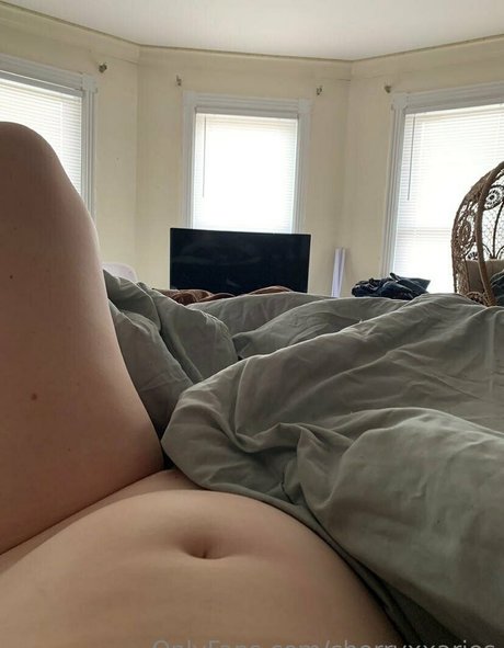 cherryxxaries free star galleries