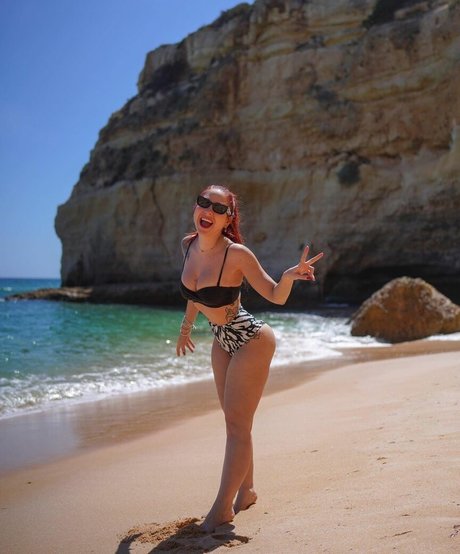 Diana Zambrozuski pornstar adult img