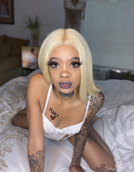 tiffanylannettevip free model pictures