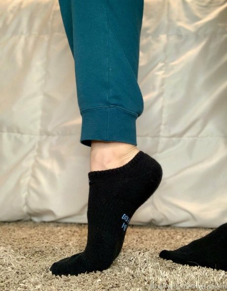 Casanlom sexy actress photo