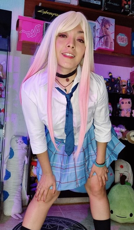 Hitomi Locks star high quality galleries