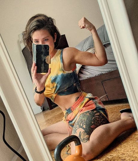 Soe Gschwind star hd gallery