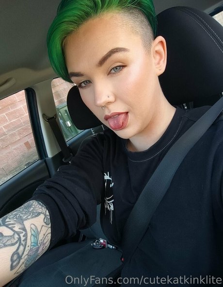 cutekatkinklite top model image