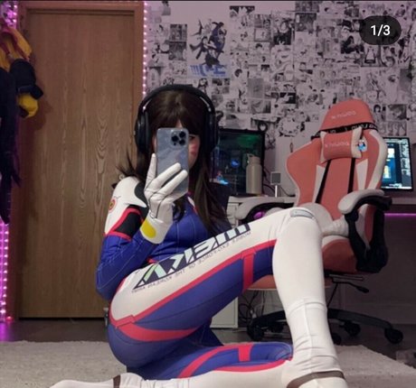 Emma kat 22 pornstar naked photos