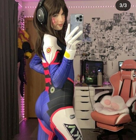 Emma kat 22 xxx model picture