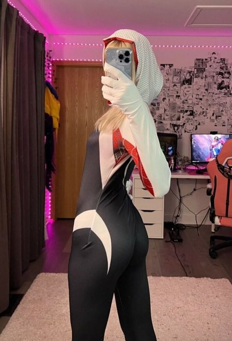 Emma kat 22 top pornstar image