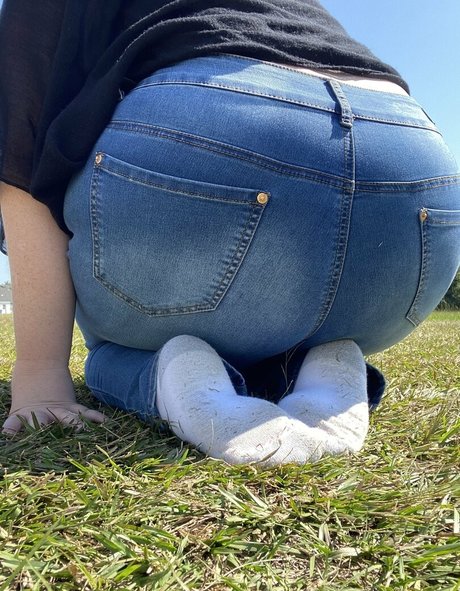 lovetori420 model top pic