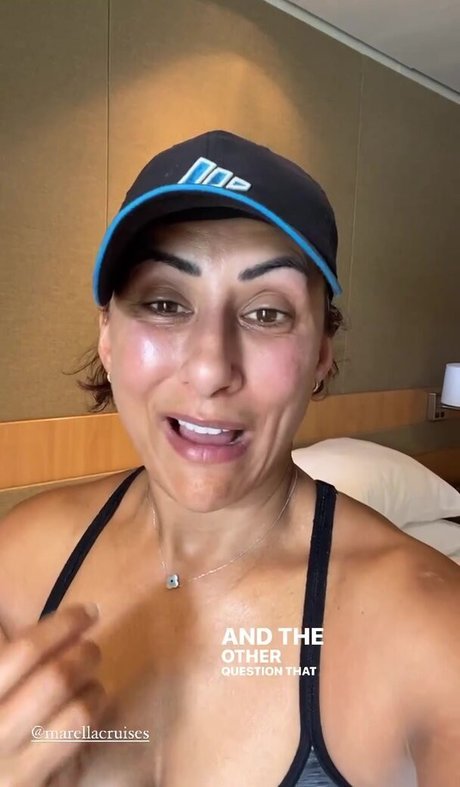 Saira Khan star nudes pictures