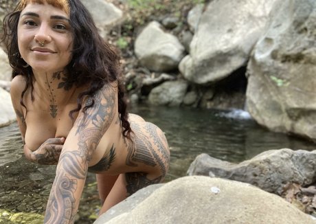 DarkSlugSlurper xxx model photo