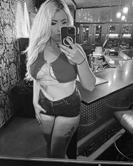 Lexus Green Oasis xxx pornstar galleries